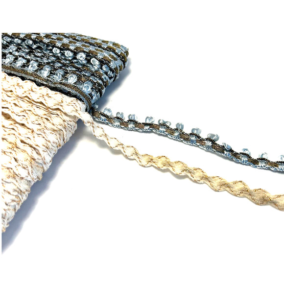 Vintage Trim 13 Yards 9" Blue Brown, 32 Yards 22" White Gold - Picture 3 of 5